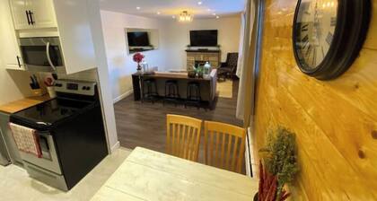 The Madison - 2 BDRM Stylish Apartment by LRT!