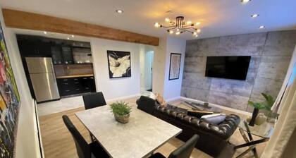Manhattan - Industrial & Modern Apartment by LRT