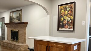 Interior - The Gem - Spacious 3/2 House near ACU (Abilene)