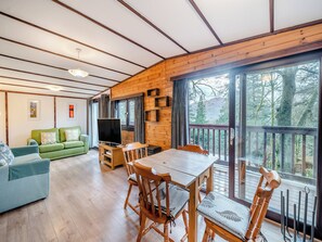 Living area - 2 bedroom accommodation in Ambleside (Ambleside)