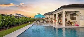 Villa Oasis with Heated Pool âą Gateway to Miami & Keys