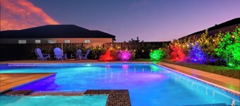 Villa Oasis with Heated Pool • Gateway to Miami & Keys