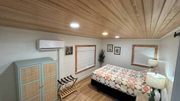 2 bedrooms, bed sheets