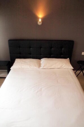 Espace de travail pour ordinateur portable, chambres insonorisées