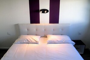 Laptopgeeigneter Arbeitsplatz, schallisolierte Zimmer, kostenloses WLAN