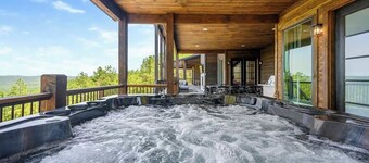 Pets | Views | Heated Pool | Games | Sleeps 26