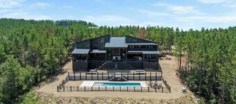 Pets | Views | Heated Pool | Games | Sleeps 26