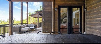 Pets | Views | Heated Pool | Games | Sleeps 26