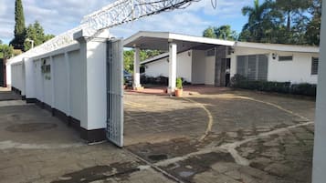 Depan hartanah