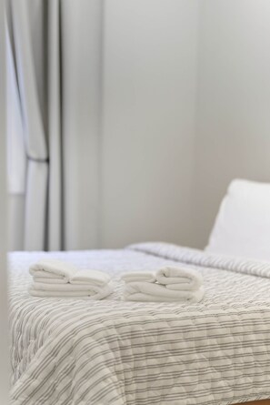 1 多间卧室、熨斗/熨衣板、免费 WiFi、床单