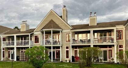 Chalet Aventure Orford - Cozy condo in beautiful Orford - WiFi, AC, fireplace