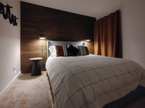 1 bedroom, desk, iron/ironing board, free WiFi