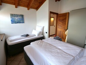 2 Schlafzimmer, Schreibtisch, kostenloses WLAN, Bettwäsche