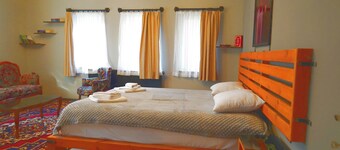 Alpha Stone House - King Room