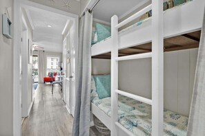 1 chambre, fer et planche à repasser, accès au Wi-Fi (inclus)