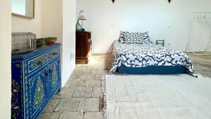 2 dormitorios, tabla de planchar con plancha, wifi y ropa de cama