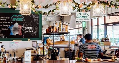 In the middle of Trendy NoMa/Union Market! Private Basement 1br/1ba Apartment