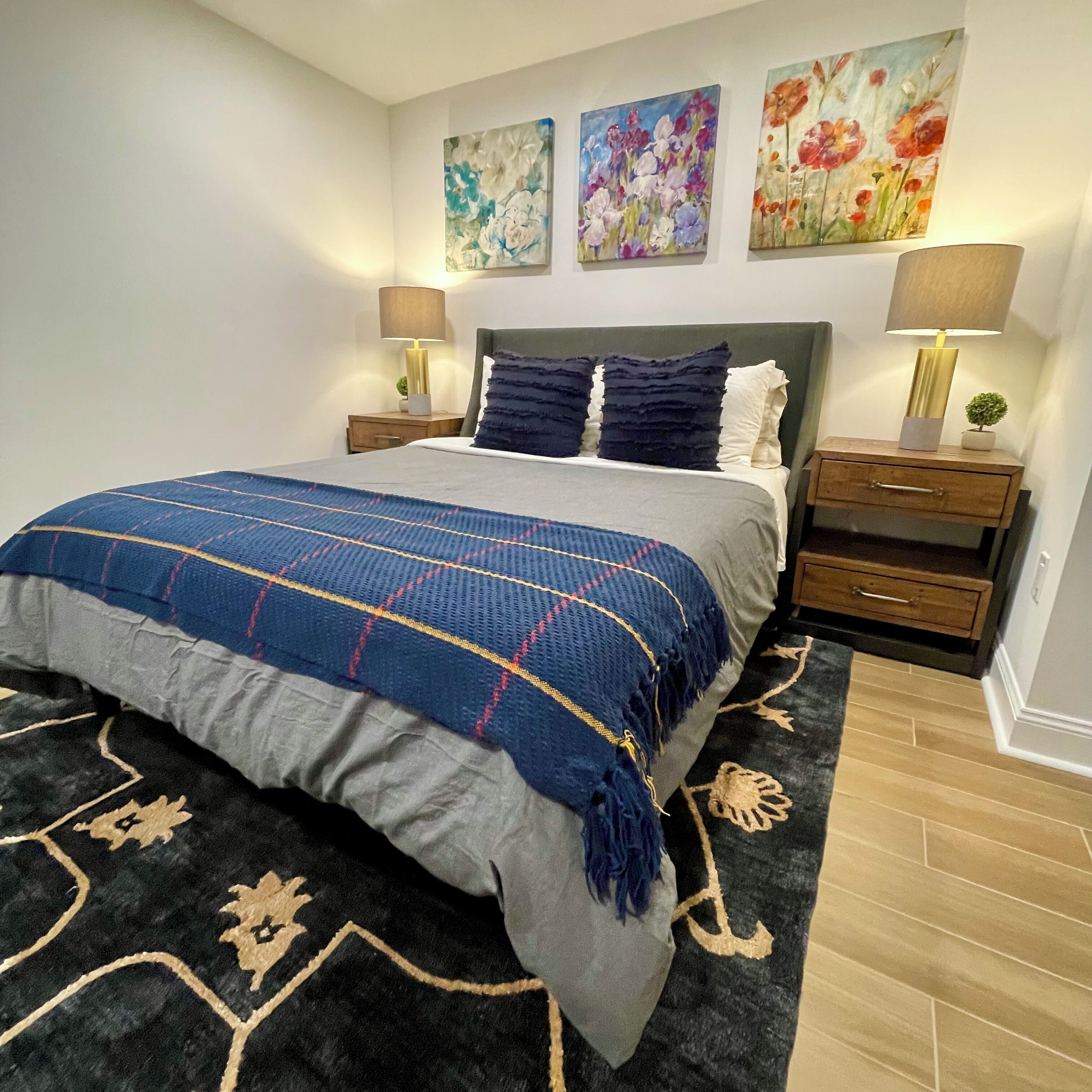 1 chambre, bureau, fer et planche à repasser, accès au Wi-Fi (inclus)