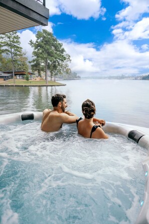 Outdoor spa tub - LakeFront with Pool! HotTub! Game Room! Sleeps 20+

 (Hot Springs)