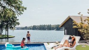 Outdoor pool, a heated pool - LakeFront with Pool! HotTub! Game Room! Sleeps 20+

 (Hot Springs)