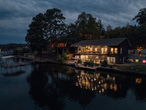 Unclassified image, 3 of 118, button - LakeFront with Pool! HotTub! Game Room! Sleeps 20+

 (Hot Springs)