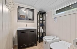 Shower - 3 bedroom amazing home in Eggedal (Eggedal)