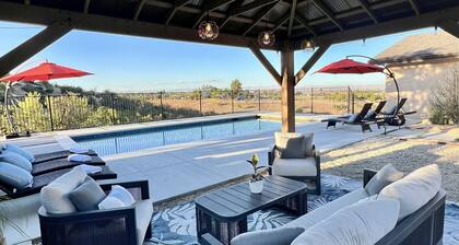 Large Cozy Estate w/ VIEWS! 5 Min to Downtown