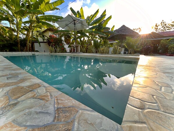 Piscine extérieure