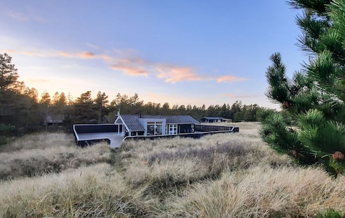Amazing home in Jerup with WiFi