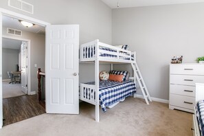 3 Schlafzimmer, Bügeleisen/Bügelbrett, WLAN, Bettwäsche