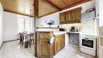 Réfrigérateur, four, plaque de cuisson, lave-vaisselle