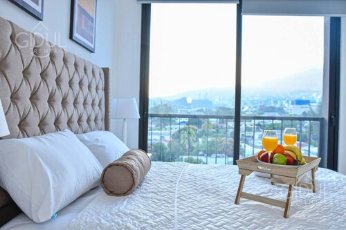 Scenic San Salvador Downtown Views