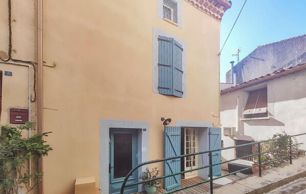 Exterior - Amazing home in Cessenon-sur-Orb (Cessenon-sur-Orb)