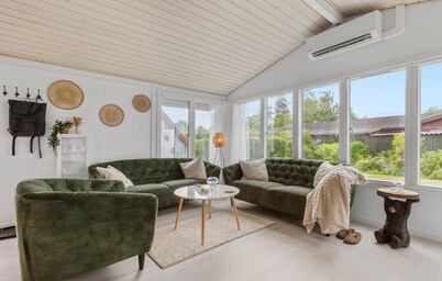 Lovely home in Gørlev with WiFi