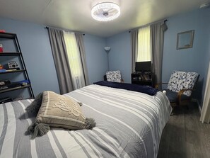 2 bedrooms, iron/ironing board, free WiFi, bed sheets