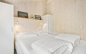 2 bedrooms, free WiFi
