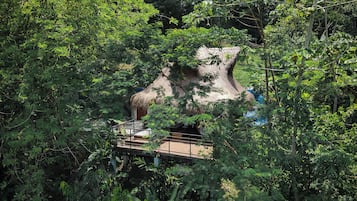 Deluxe Cabin, 1 King Bed, Private Bathroom, River View | 1 bedroom, free WiFi