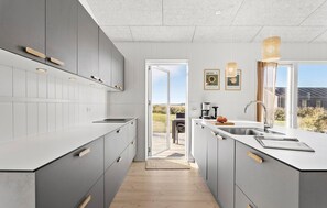 Fridge, dishwasher, coffee/tea maker