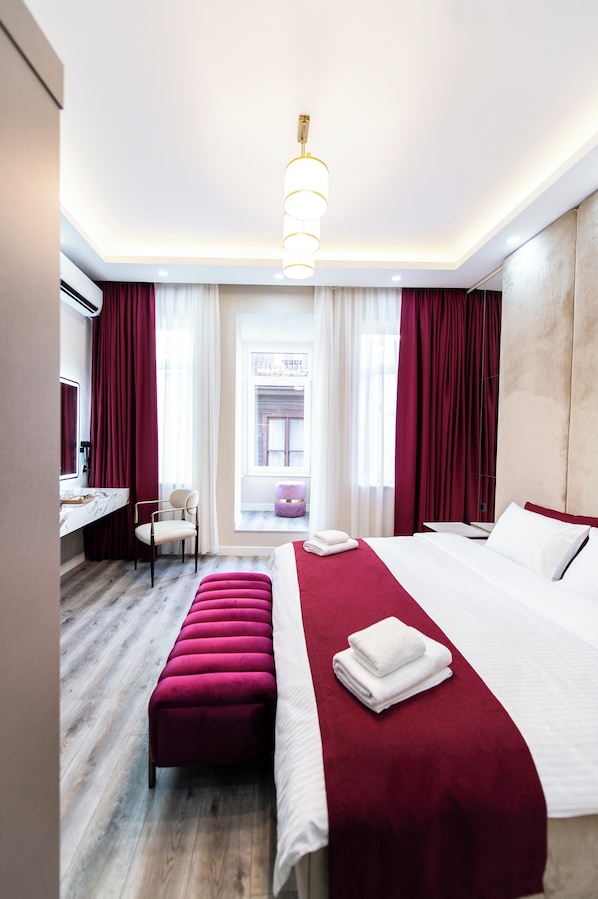 Literie de qualité supérieure, matelas Select Comfort, minibar