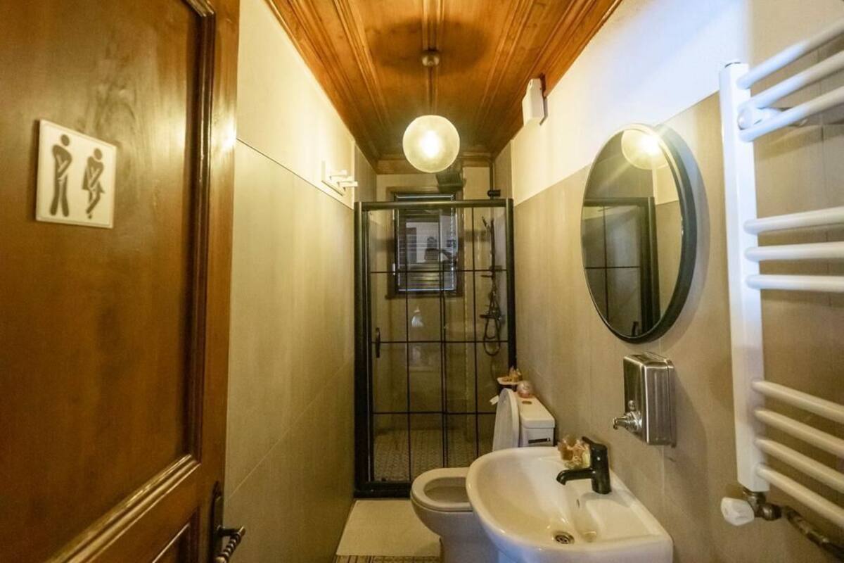 Residenza familiare | Bagno | Doccia, doccia idromassaggio, set di cortesia gratuito, asciugacapelli