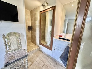 Hair dryer - House Les Aloes - sea view and close to town center (PROPRIANO)