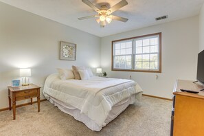 2 bedrooms, WiFi, bed sheets