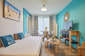 1 bedroom, iron/ironing board, bed sheets