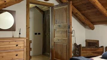 2 Schlafzimmer, Bügeleisen/Bügelbrett, Bettwäsche