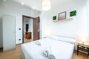 3 bedrooms, iron/ironing board, travel cot, WiFi