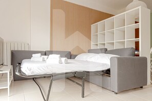 1 bedroom, iron/ironing board, WiFi, bed sheets - Homiday- Two-room apartment Cisanello- Private parking inside (Pisa)