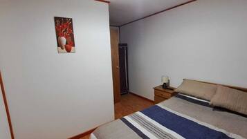 Standard Double Room, Non Smoking, Garden View | Desk, laptop workspace, iron/ironing board, free WiFi