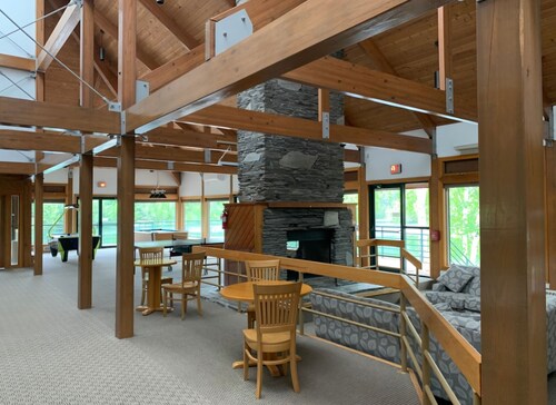 Loon - Woodstock - Deer Park Resort Getaway 