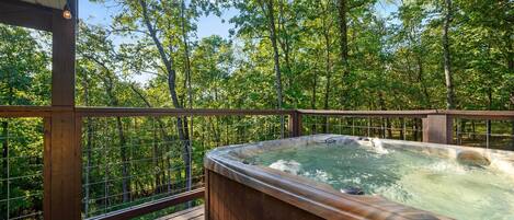 Outdoor spa tub