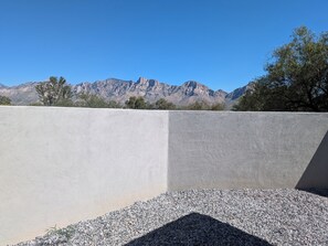 Property grounds - Private Desert Retreat with Oro Valley Mountain Views – Near Hiking & Golf (Tucson)